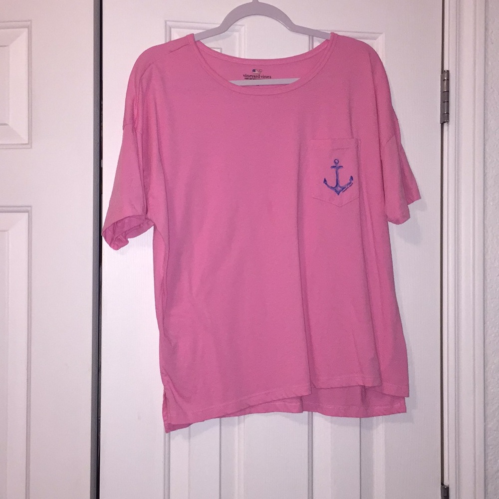 Vineyard Vines pink tee shirt with a blue anchor